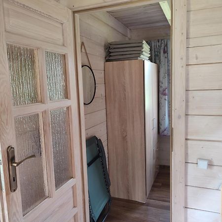Domki Na Zaciszu W Rynie Ryn  Room photo